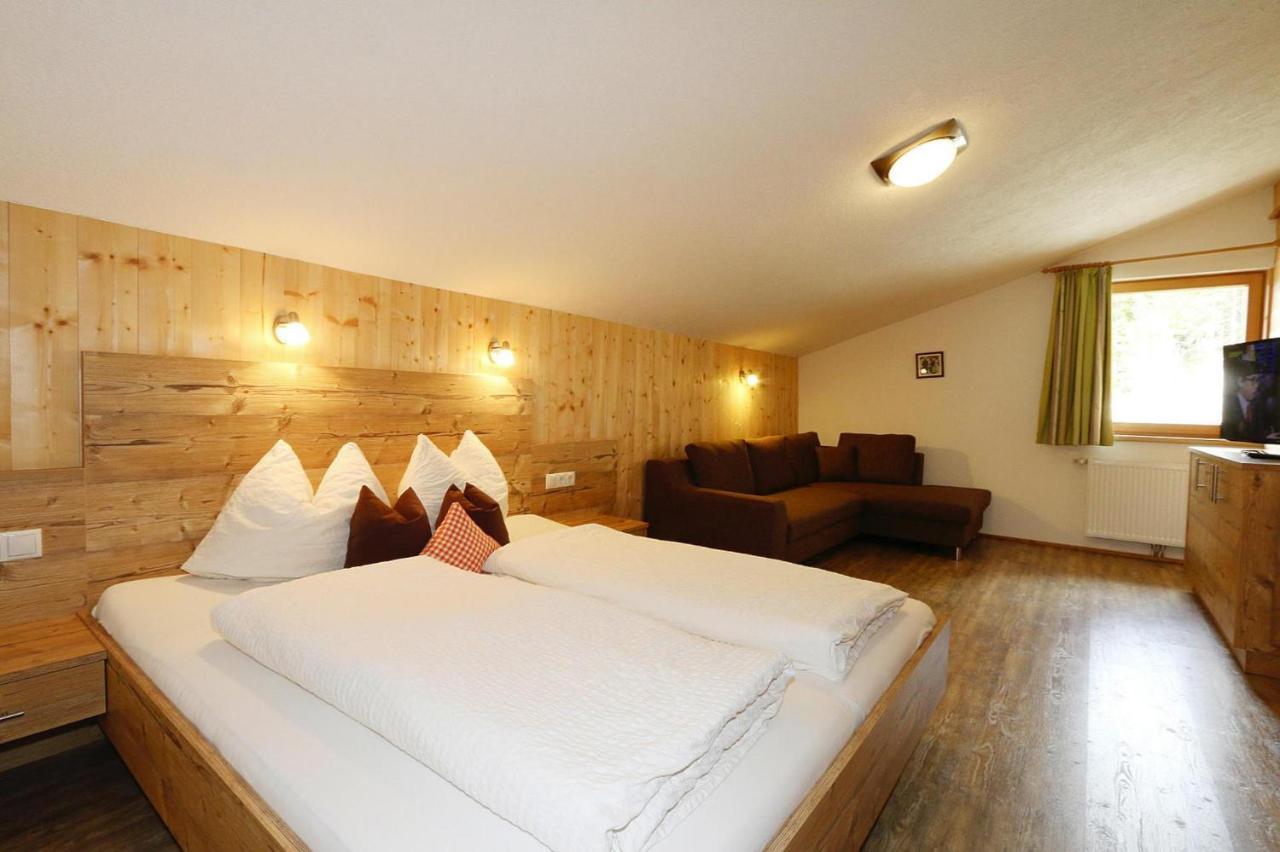 Semi-Detached House, Zell Am Zillerヴィラ エクステリア 写真